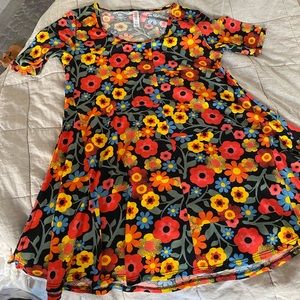 LulaRoe XXS Butter soft swing top.